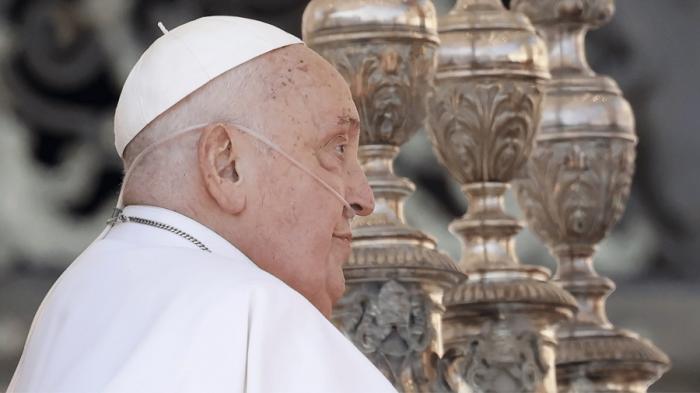 Amor de Jesus é gratuito, não se compra nem se mendiga, afirma Papa